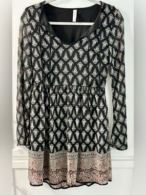 Xhilaration Boho Medallion Border Print Dress - Size Small